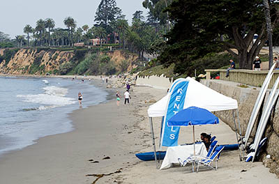 CA: South Coast Region, Santa Barbara County, Pacific Coast Area, City of Santa Barbara, Butterfly Beach, View; surfboard rentals. [Ask for #271.002.]